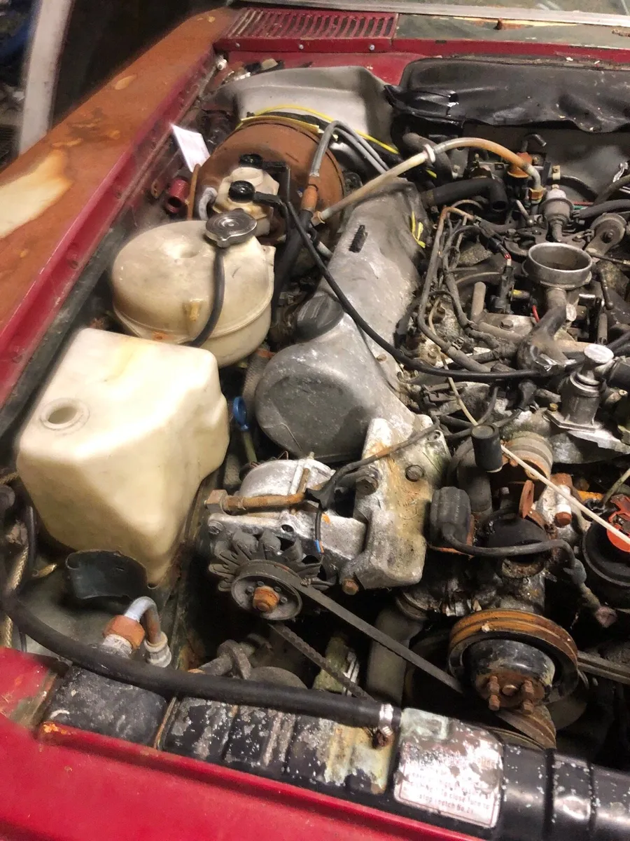 Mercedes 450 SL parts - Image 2