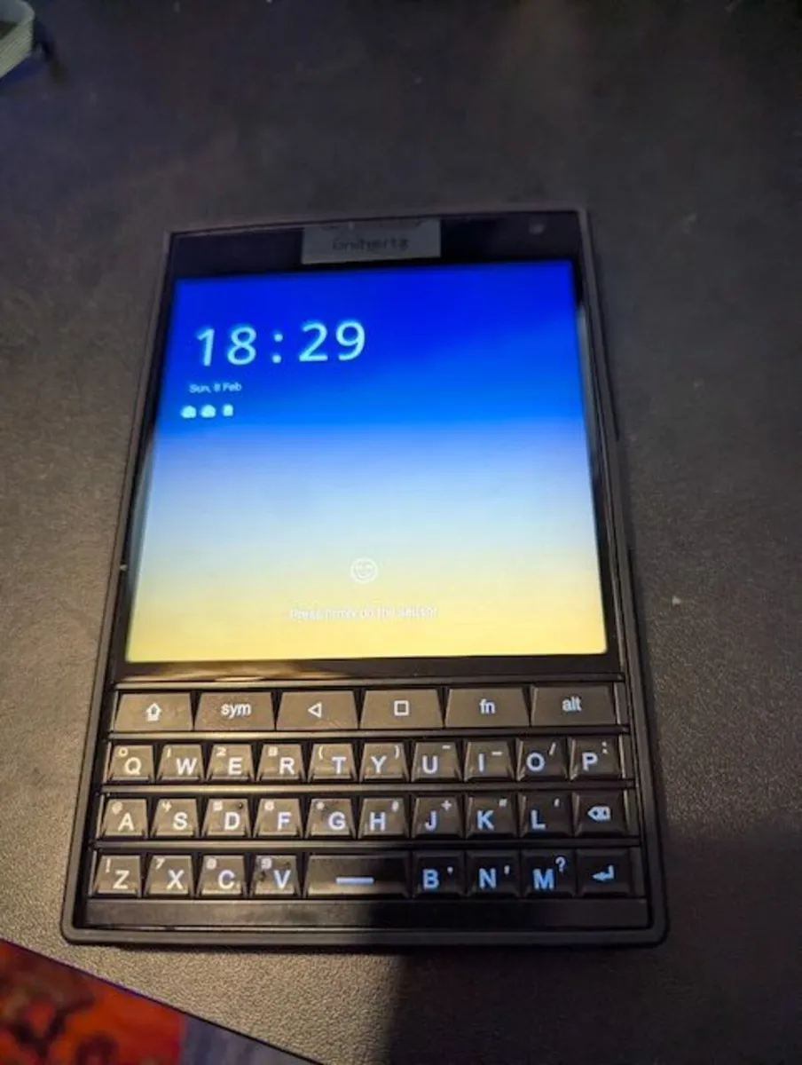 Unihertz Titan 2 - Image 1