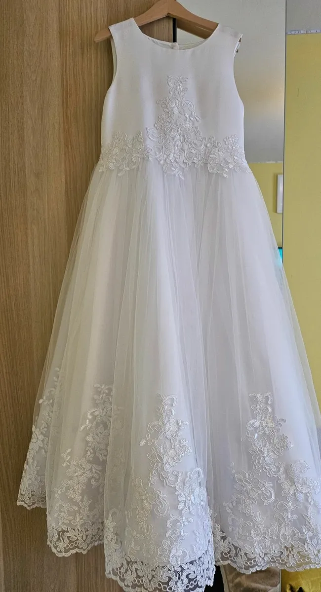 Communion dress - Image 4