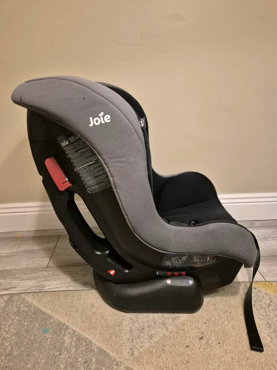 Joie Tilt Car seat - Image 2