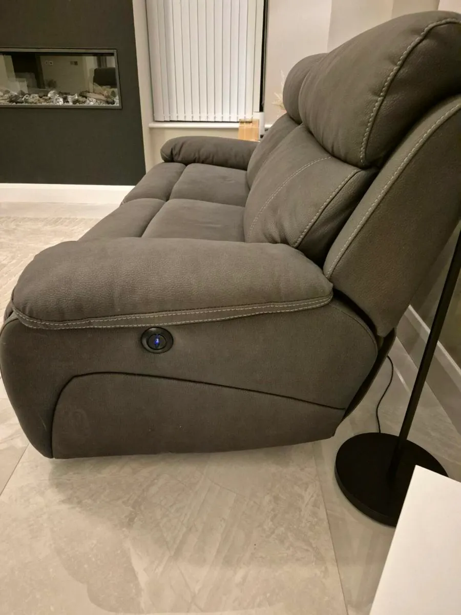 Recliner Sofa - Image 3