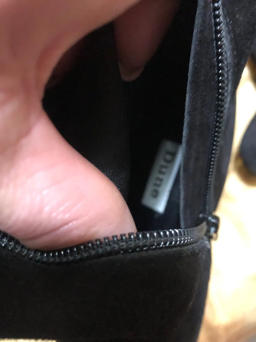 Ladies Dune knee boots size 5 €25 - Image 4