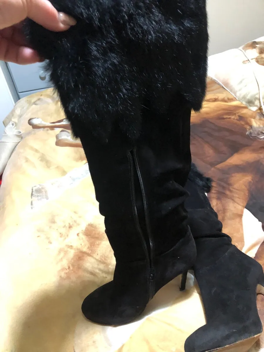 Ladies Dune knee boots size 5 €25 - Image 2