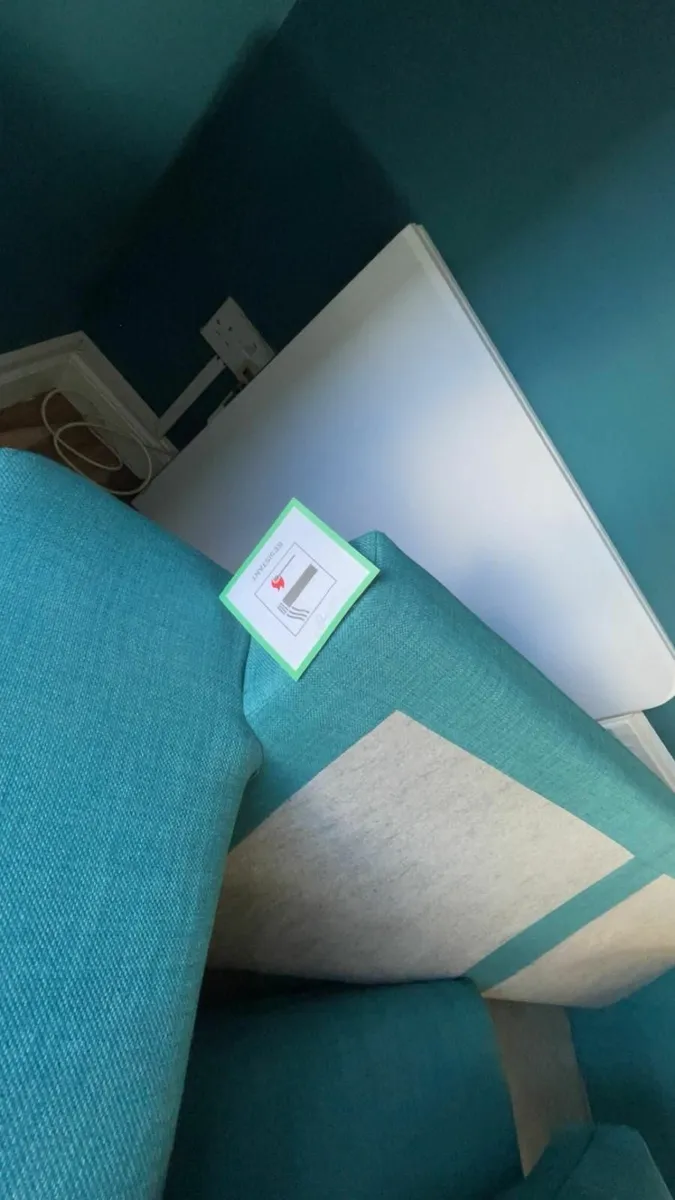 3 seater couch - Image 2