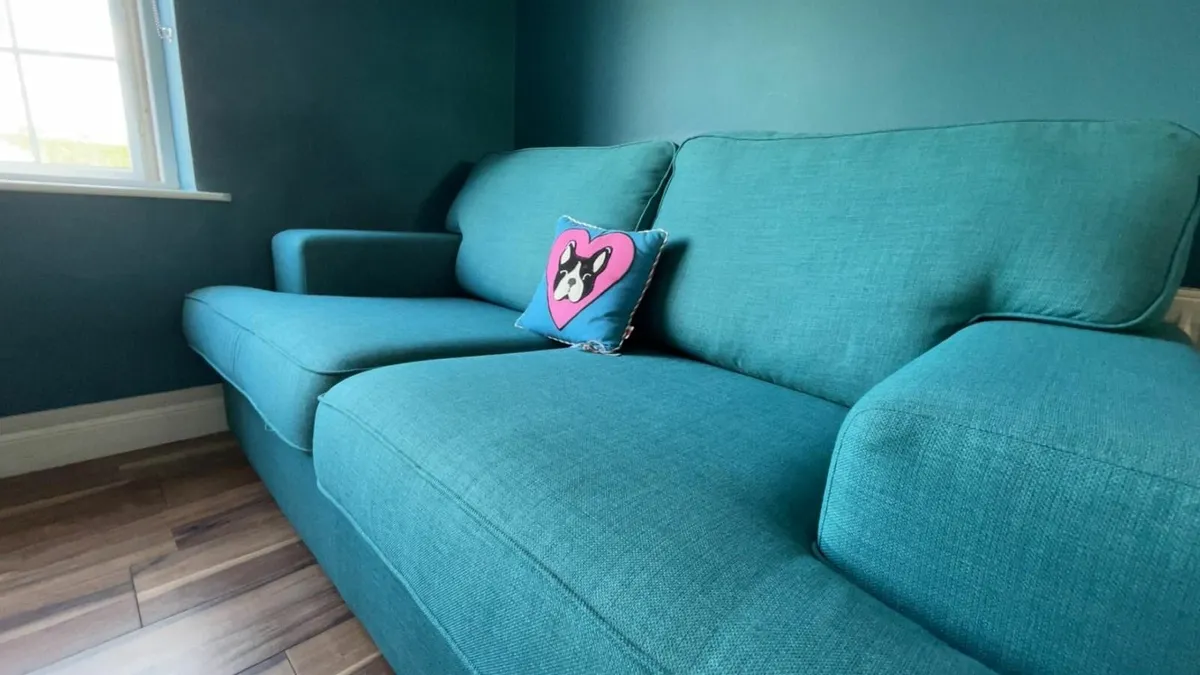 3 seater couch - Image 3