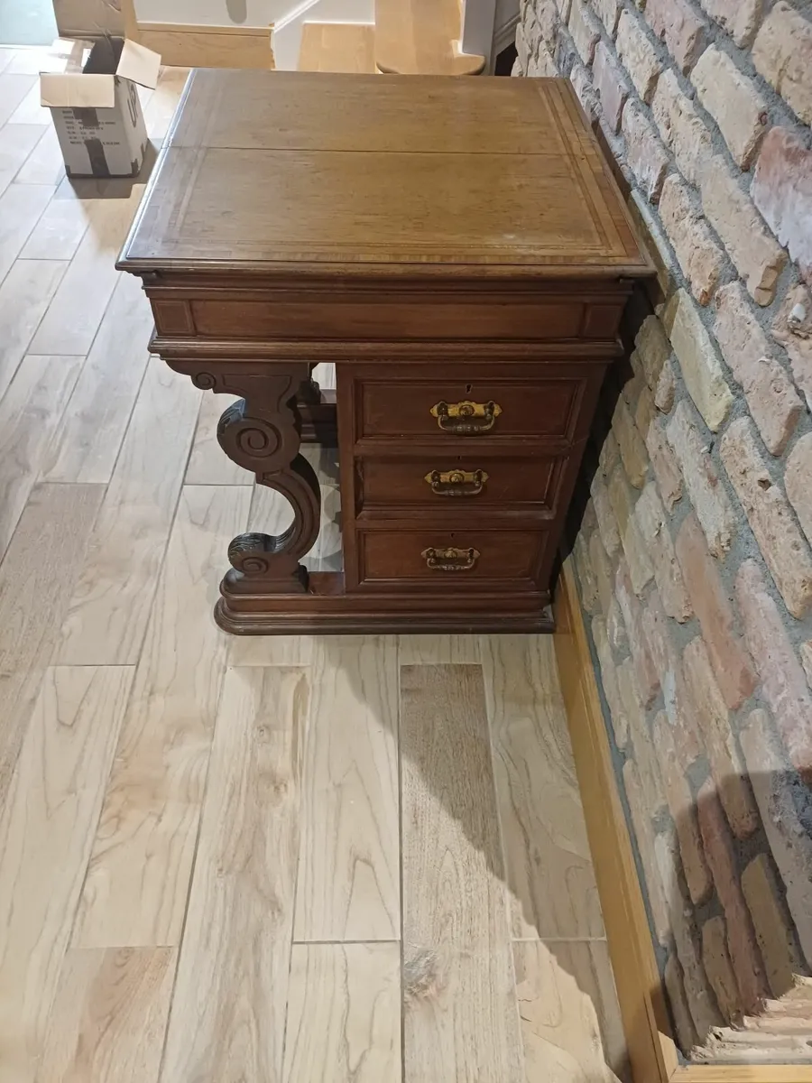 Writing desk - Image 2