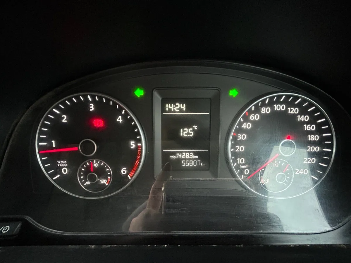 2019 Caddy LWB 1 Owner CVRT 09/26 - Image 3