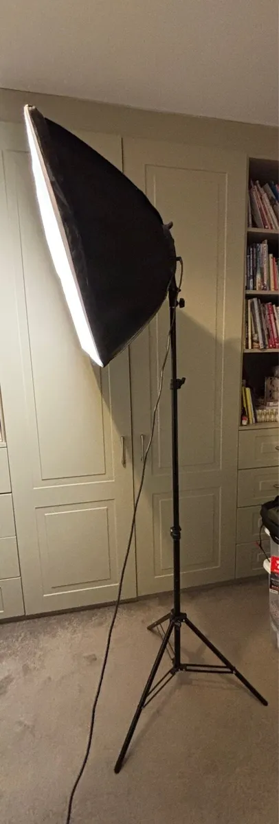 Newer soft box light - Image 1