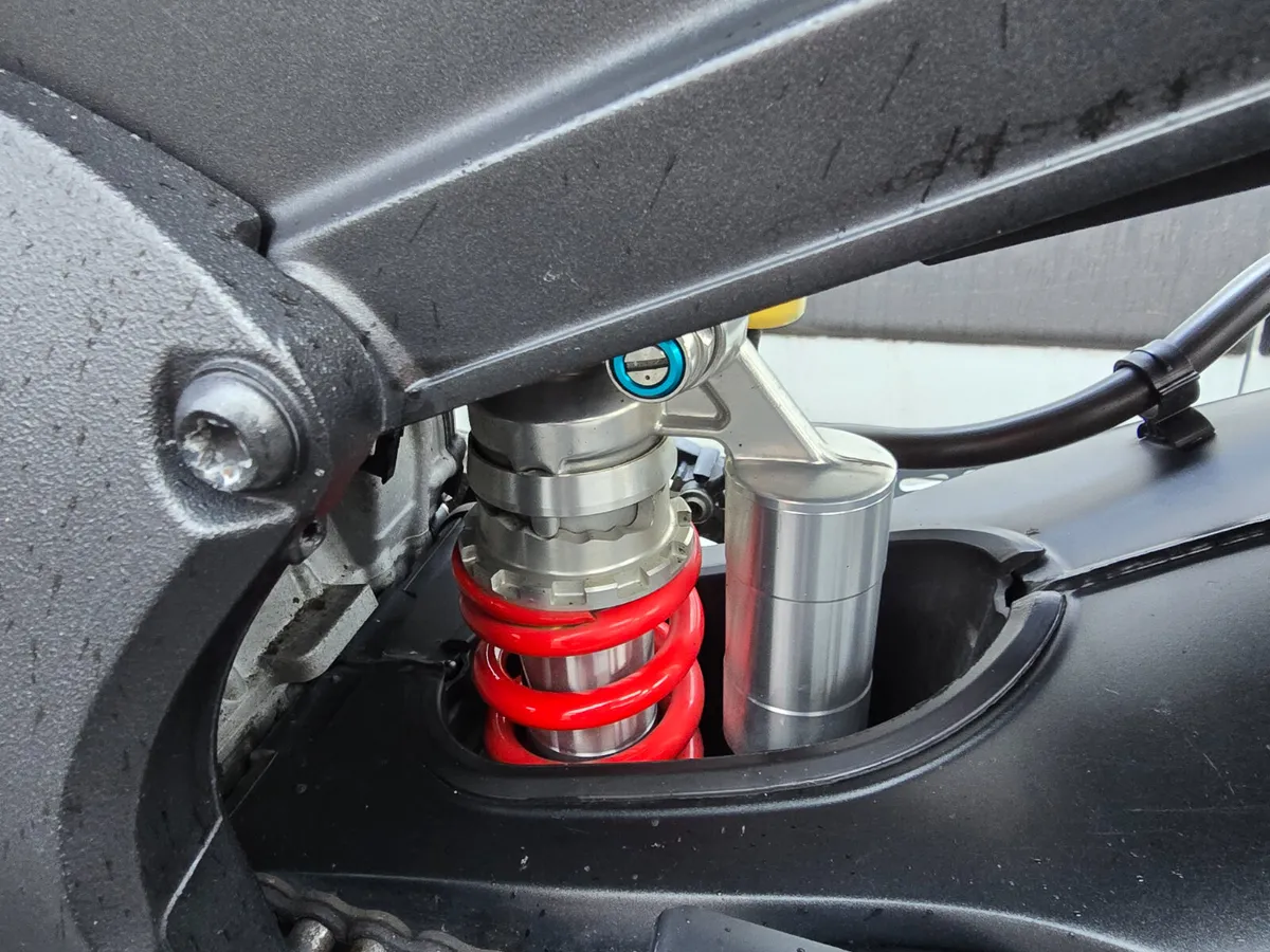 2006 YAMAHA YZFR6 MOTO4U - Image 3