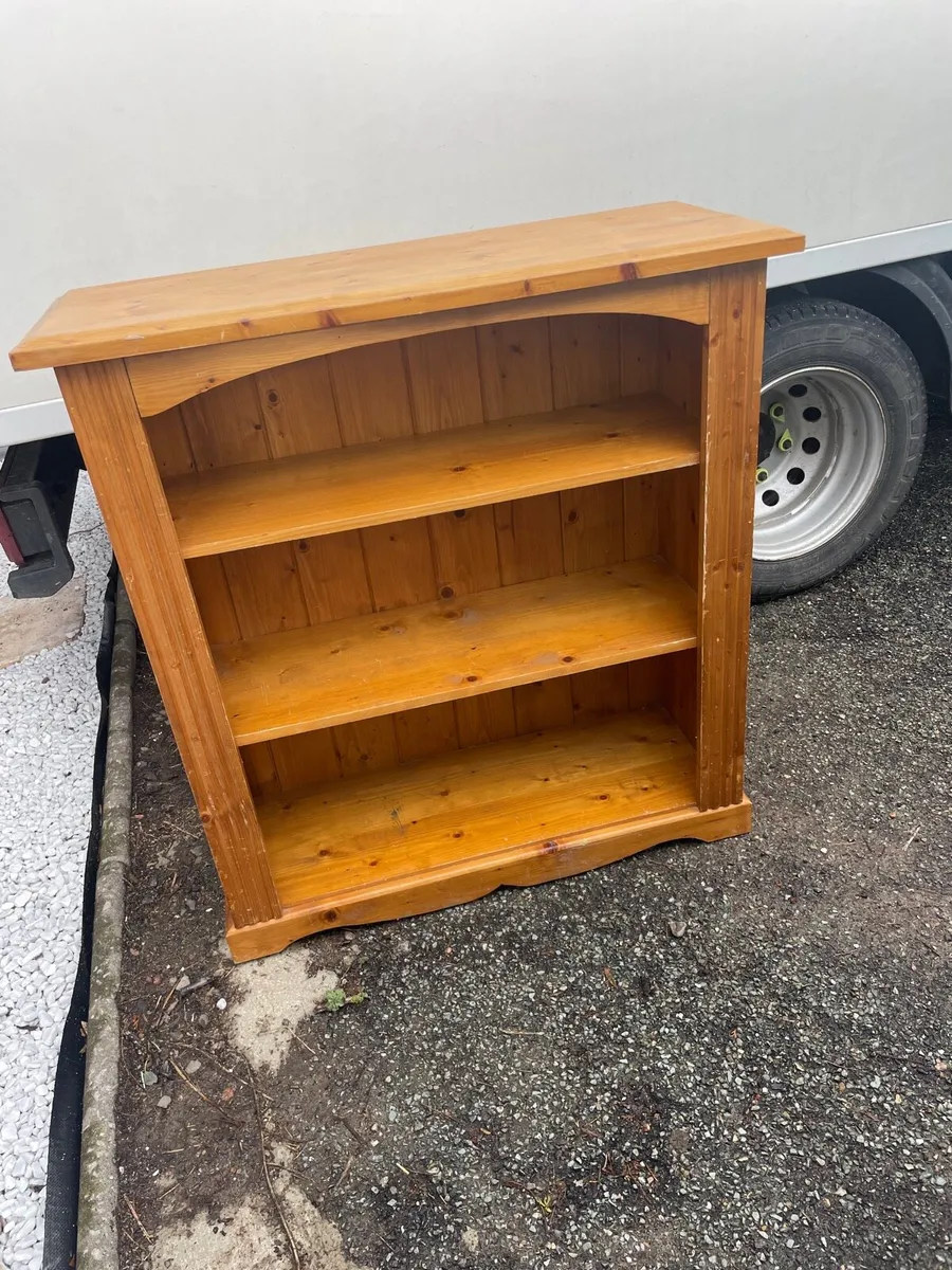 Solid pine book shelf - Image 1
