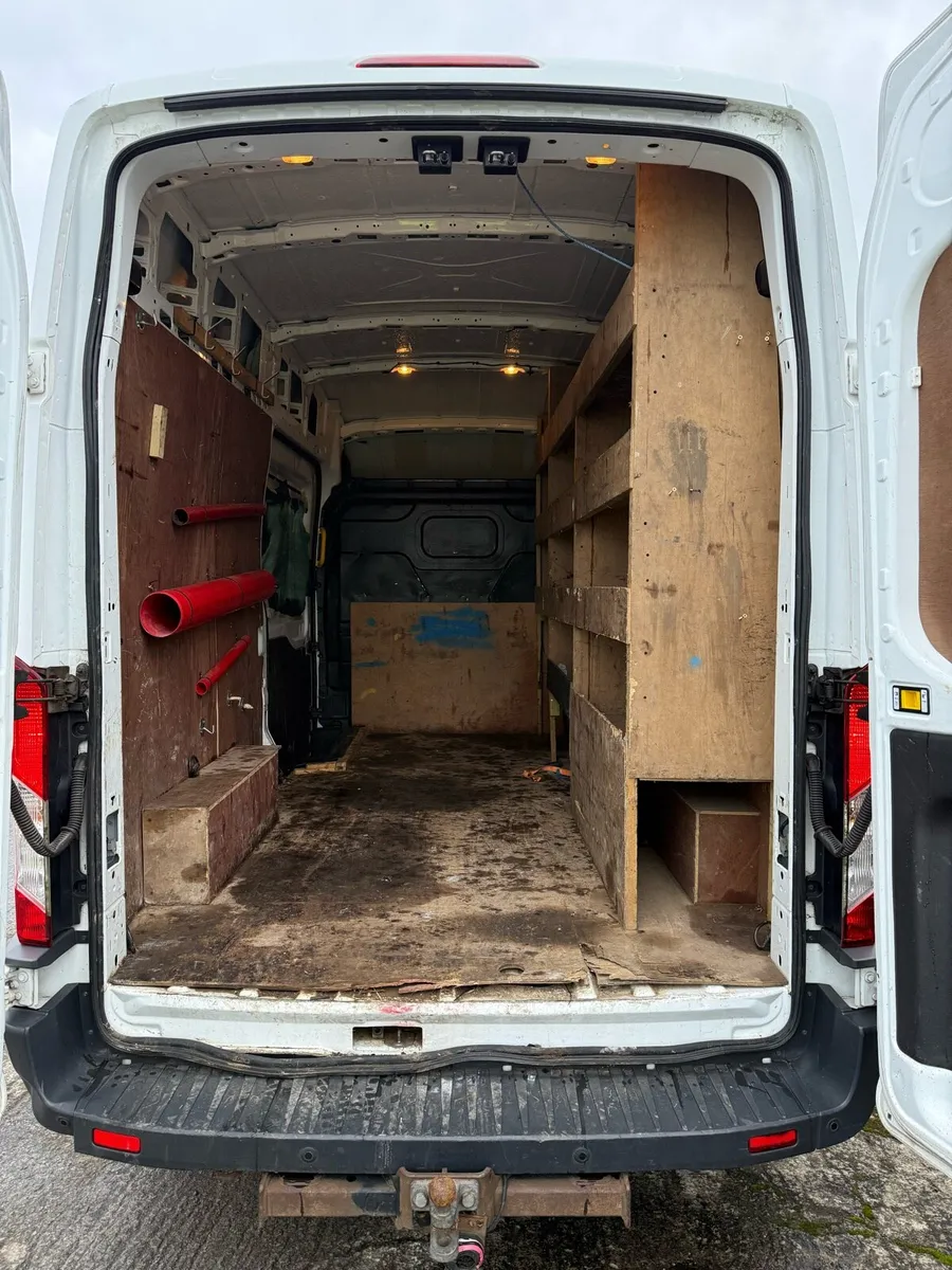 Ford Transit - Image 4
