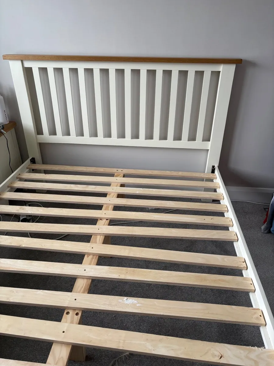 Bed frame - Image 2