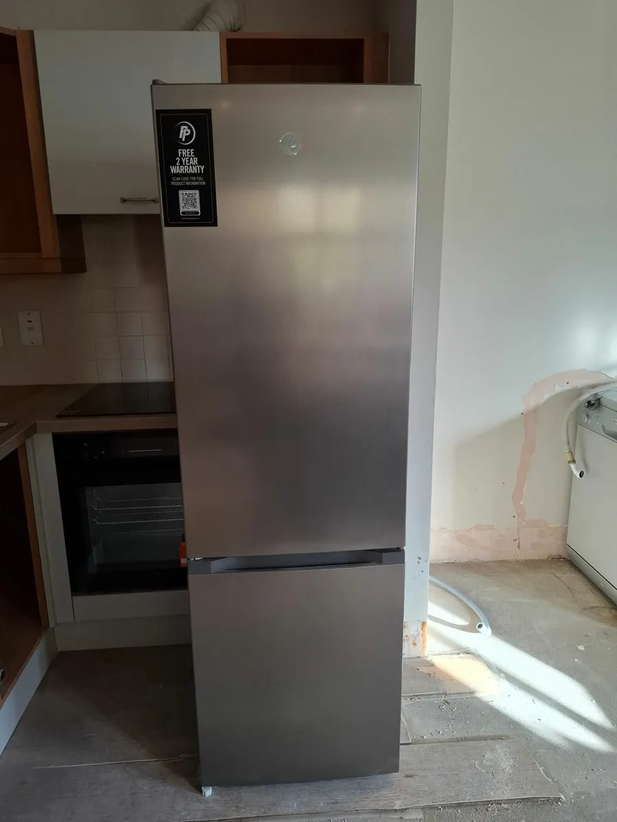 PowerPoint Fridge Freezer - Image 2