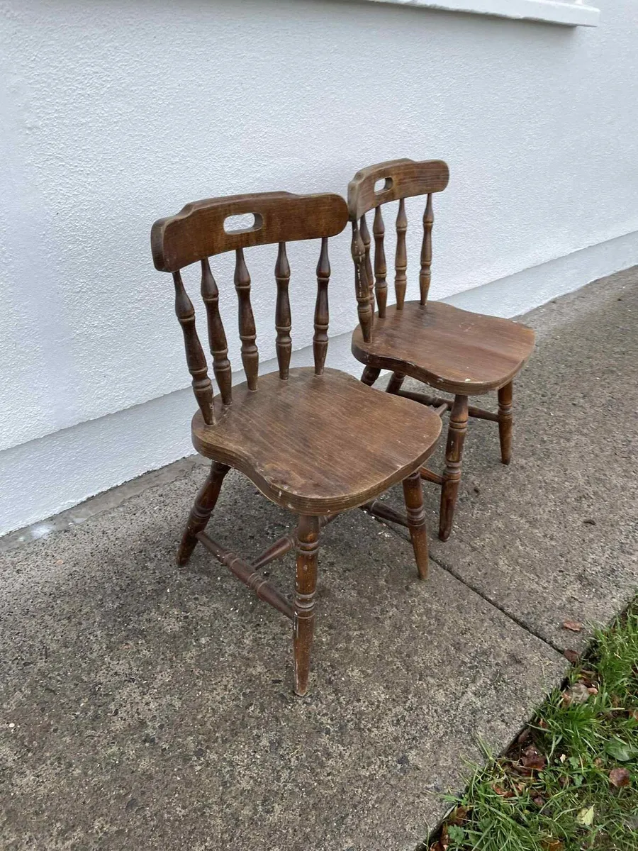 €10 per furniture per item - Image 2