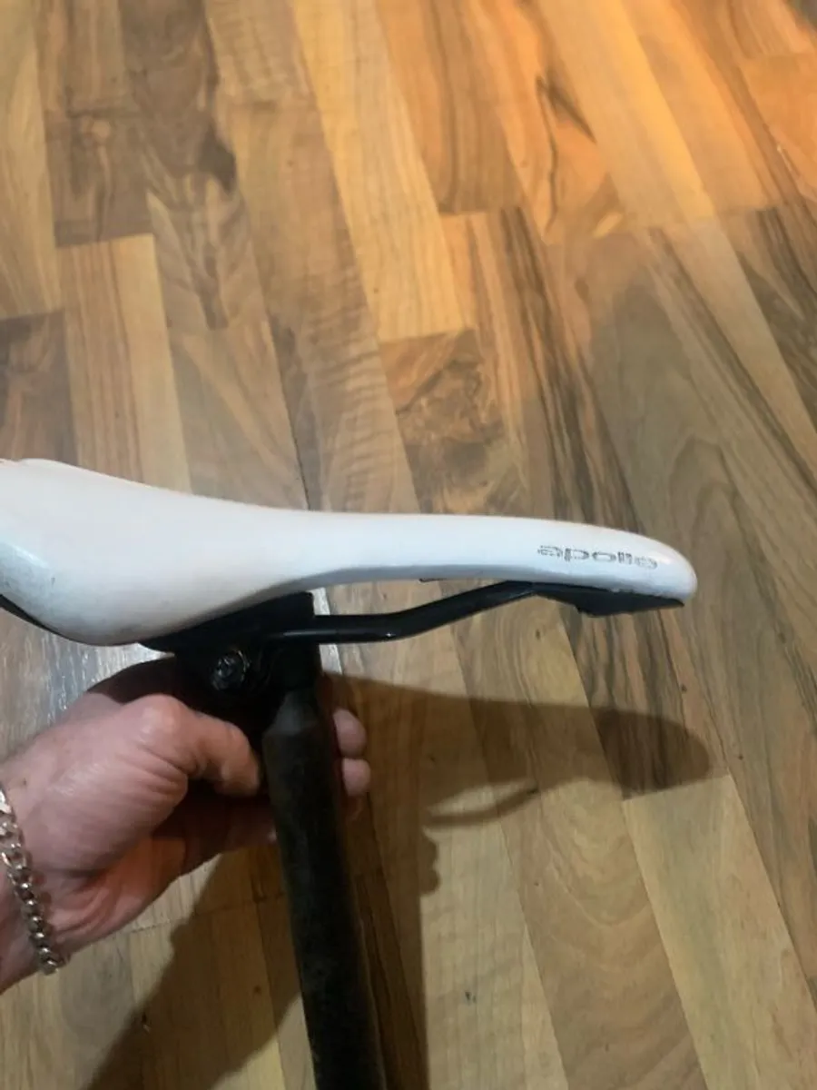 bike seats - Image 2