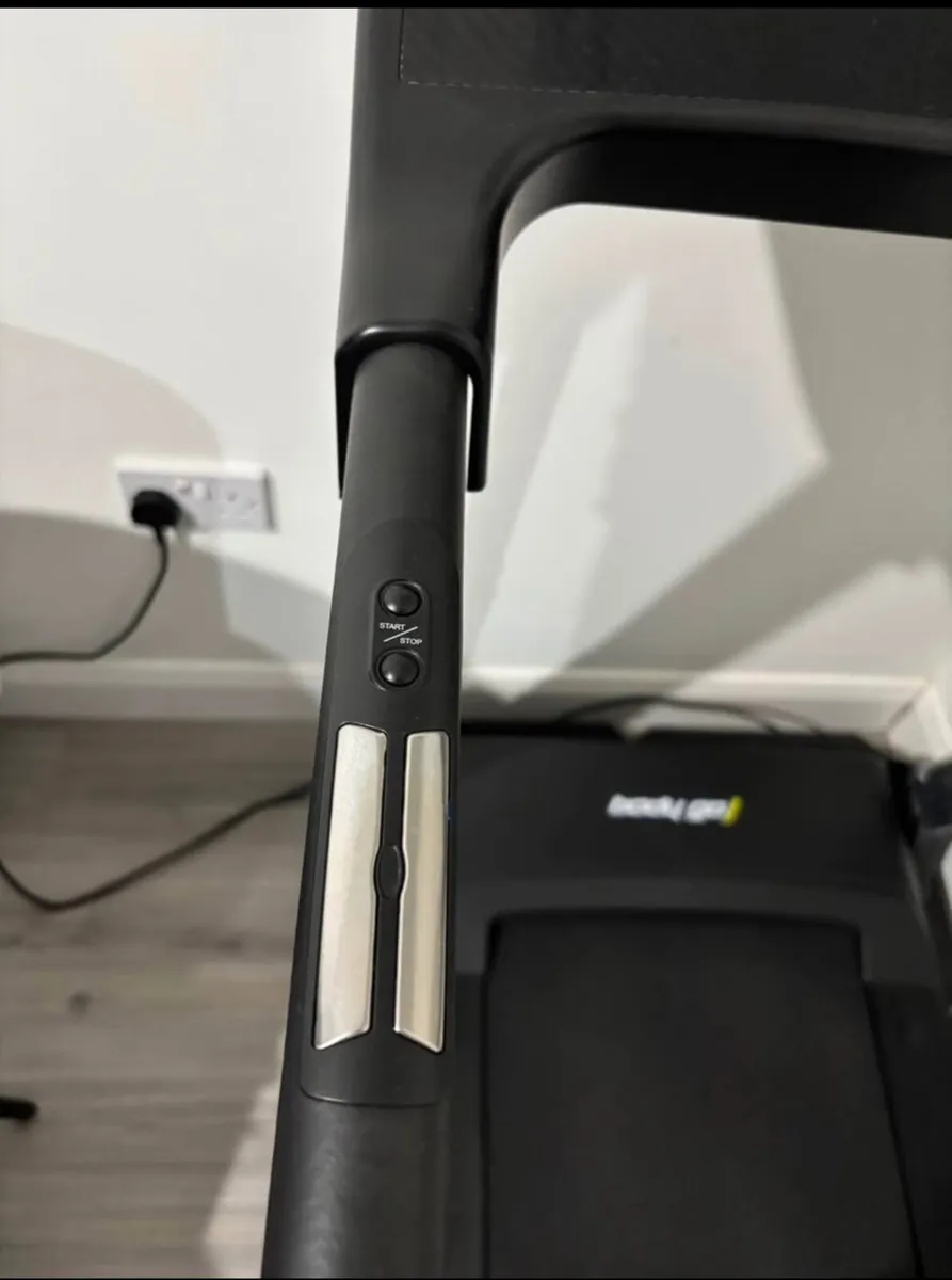 Body Go Motorised Treadmill - Image 3