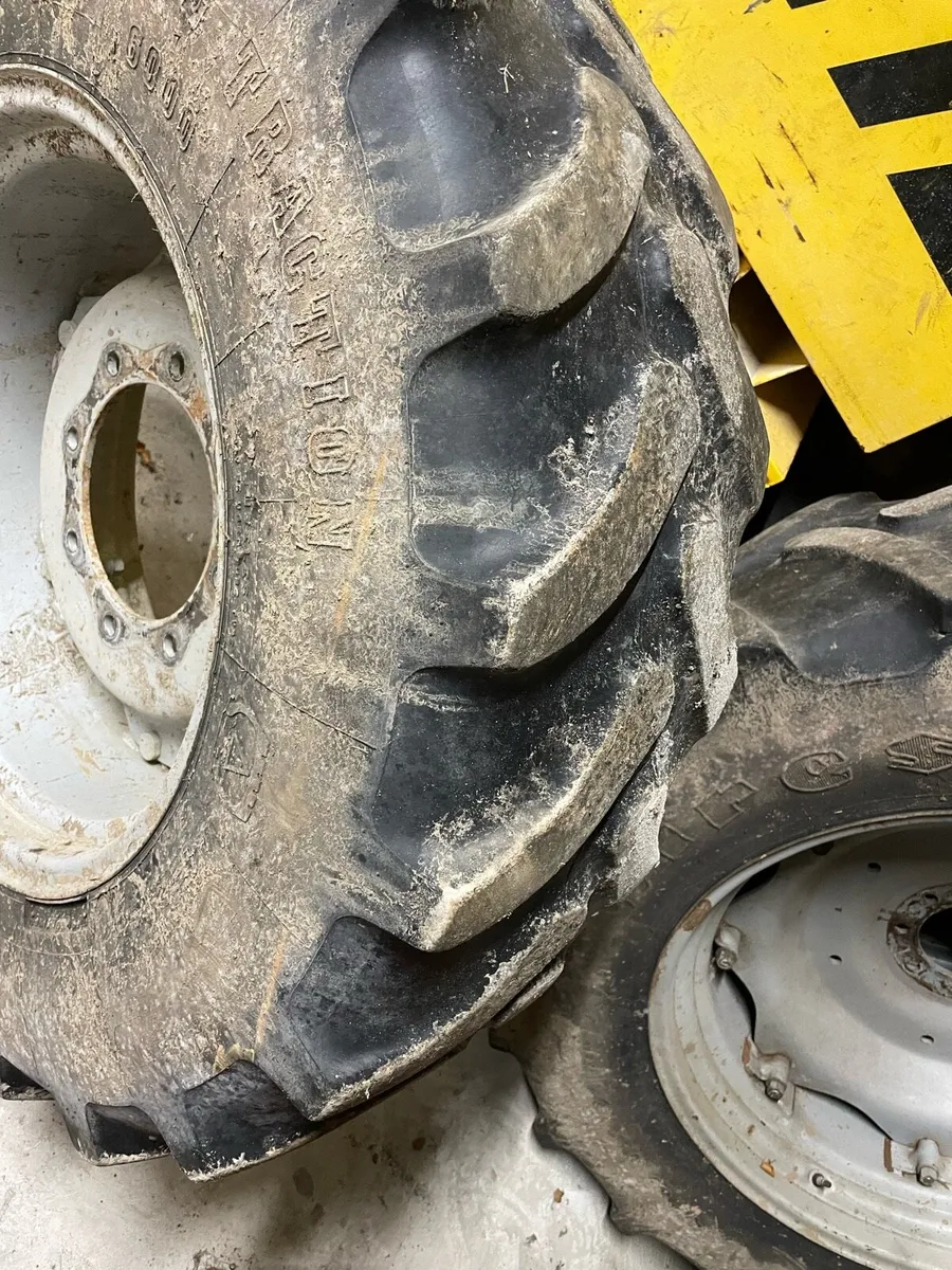 Rims and tyres complete set - Image 2