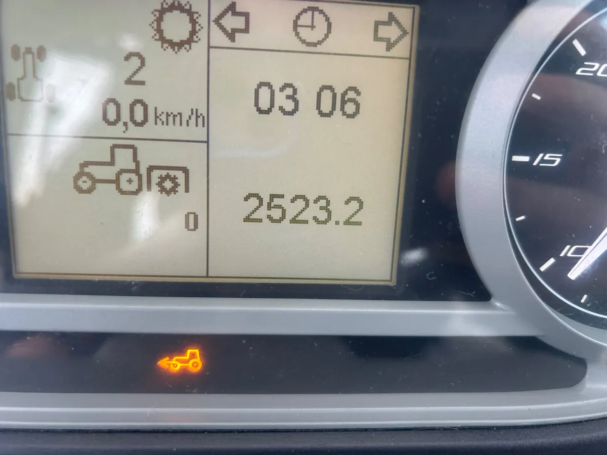 2016 Landini 5-100H with Sigma Loader - Image 4