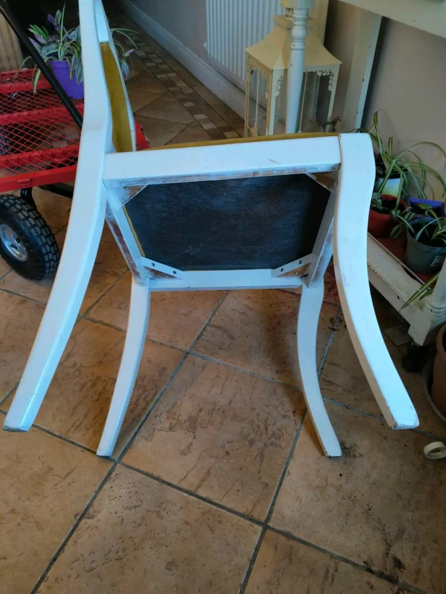 Vintage bedroom dining chair. Perfect condition 
C - Image 2