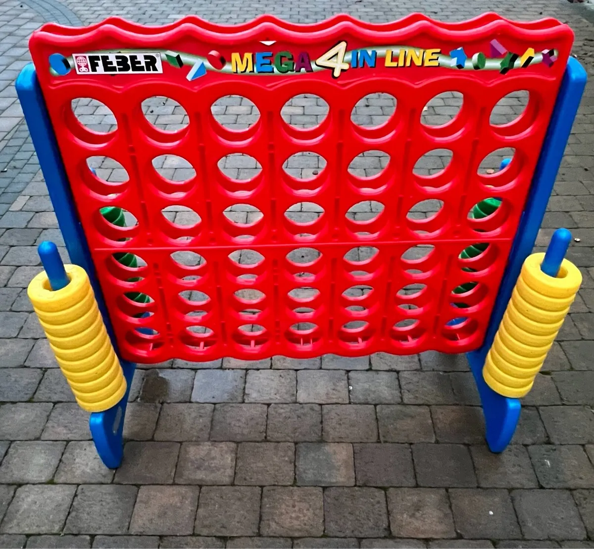 Feber 4 in Row Outdoor Game - Image 2