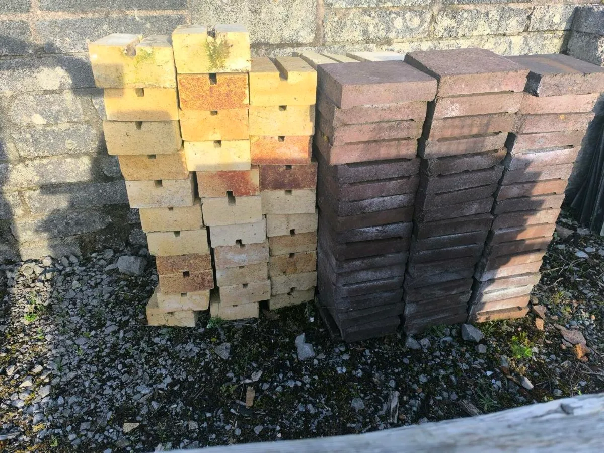 Fire bricks /red brick - Image 1