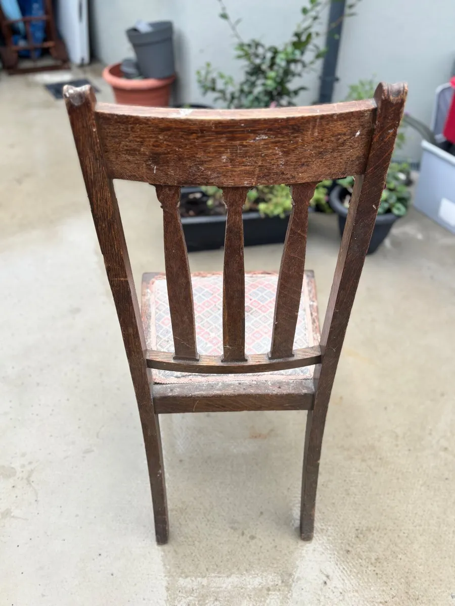Antique chair - Image 1