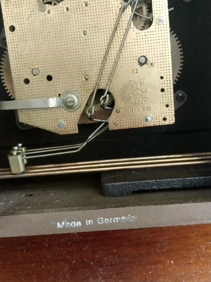 Vintage German HERMLE mantel clock - Image 2