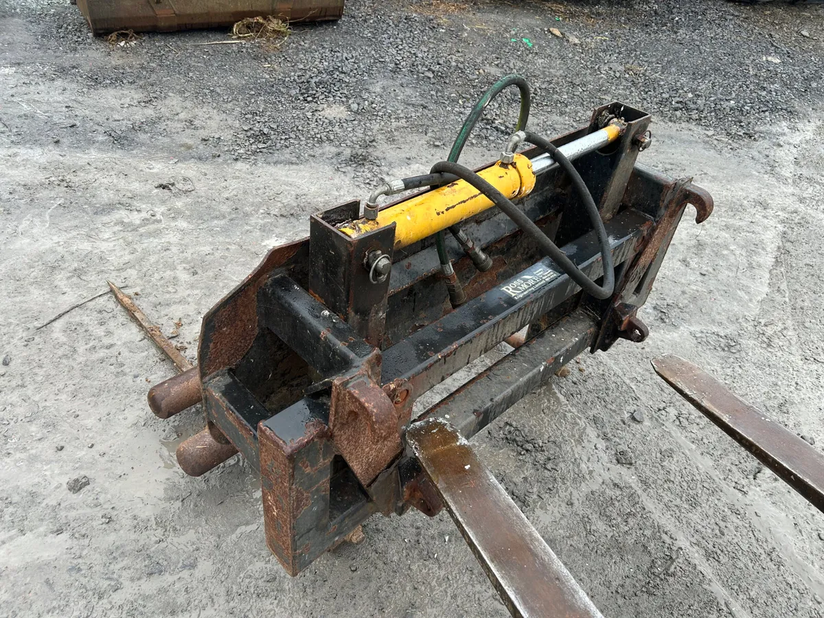 RossMore Hyd Bale Handler - Image 3