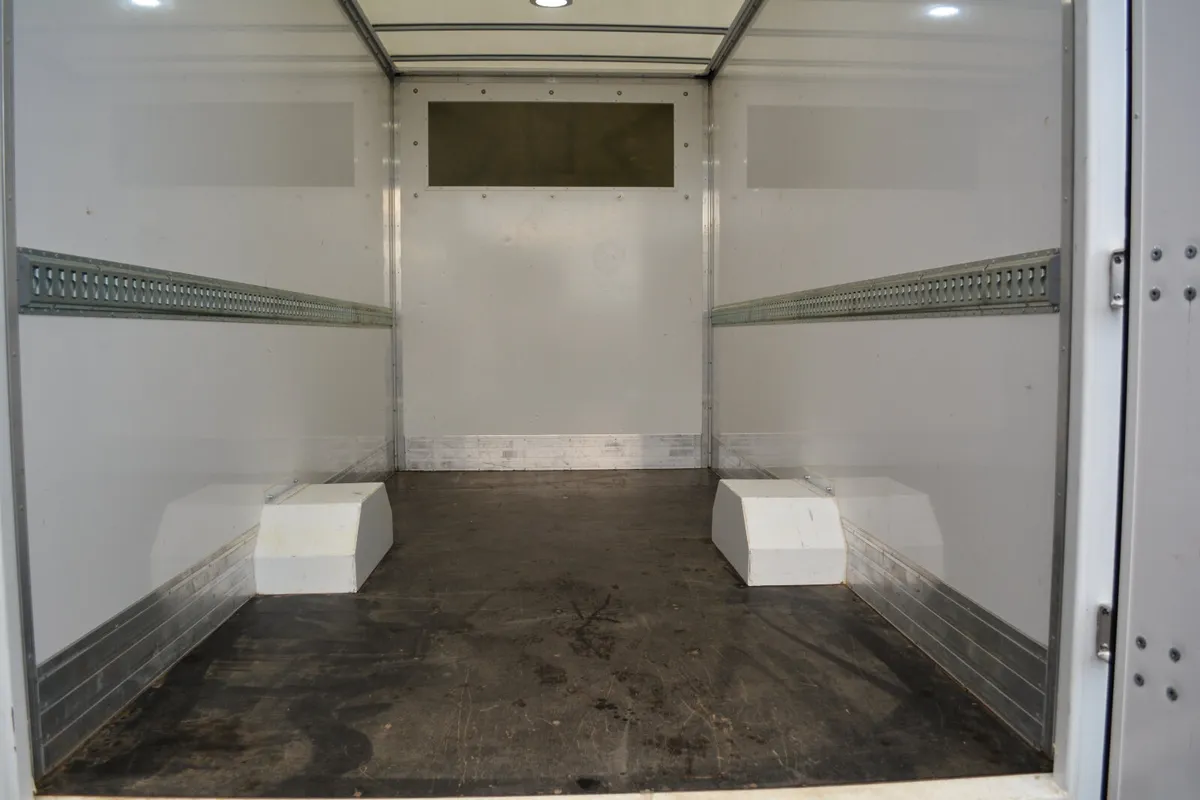 Opel Movano Low Floor BIG Volume Luton - Image 2