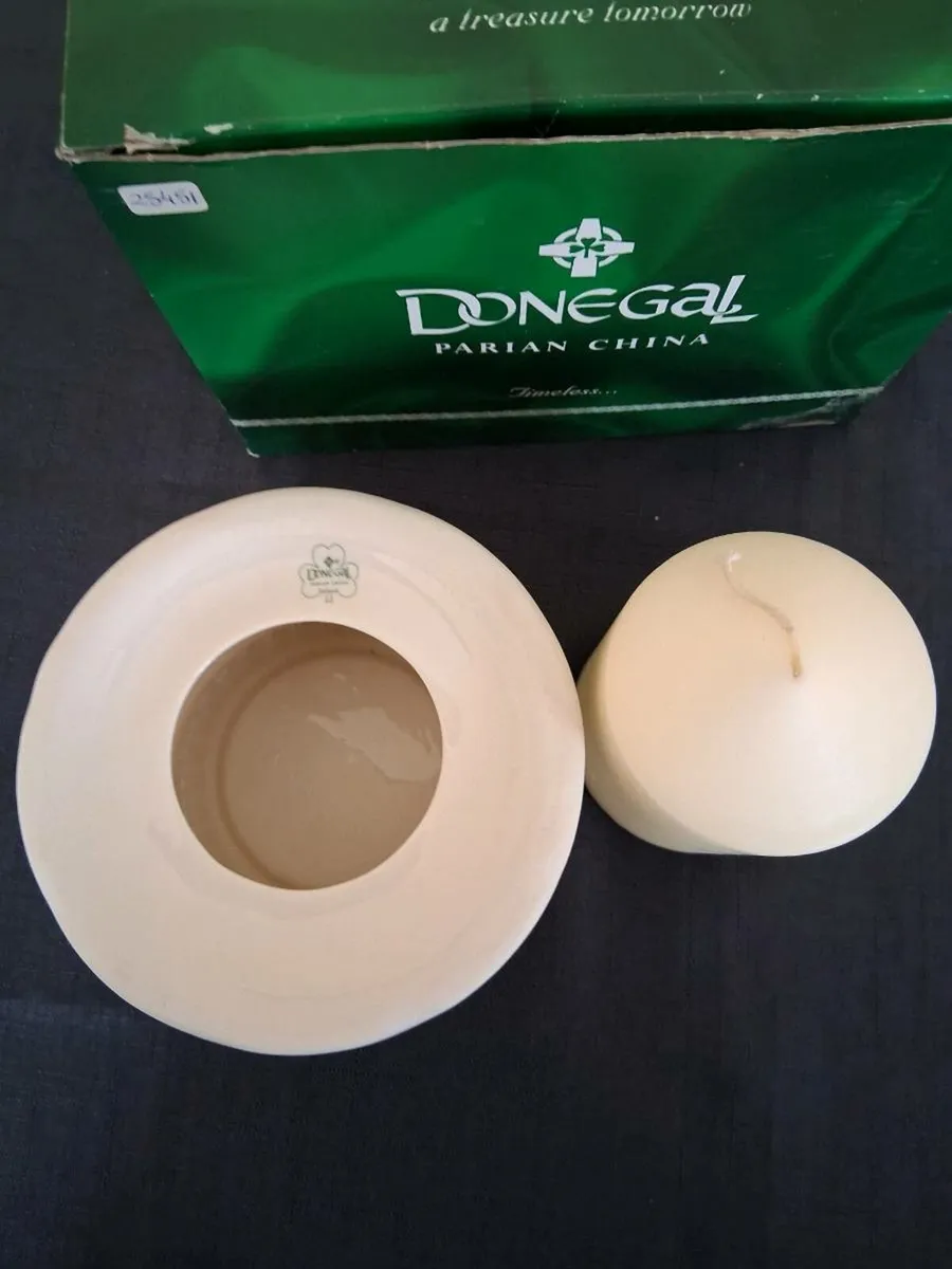 Donegal China Pillar Candle Holder - Image 2