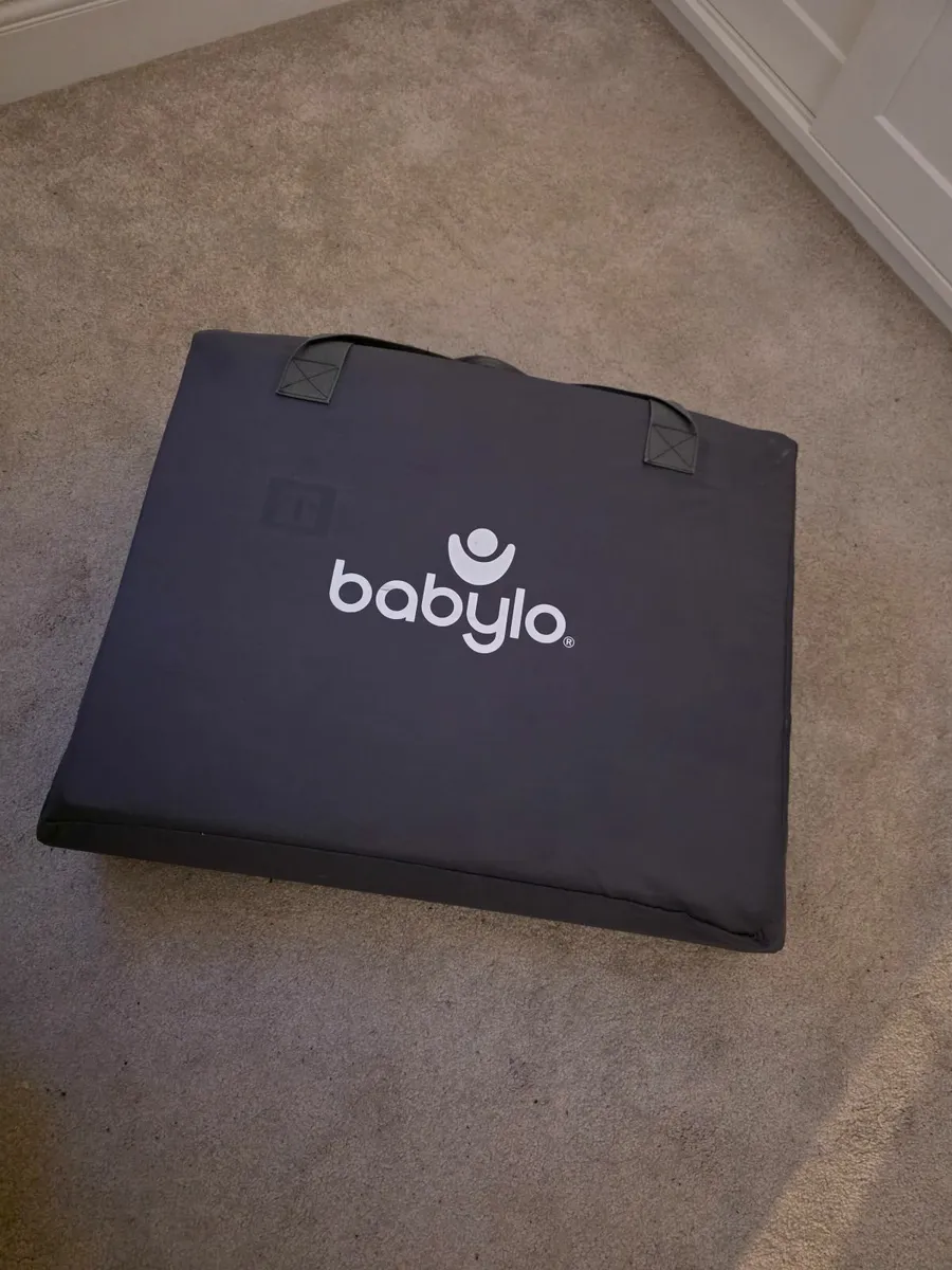 Babylo Travel Cot - Image 2