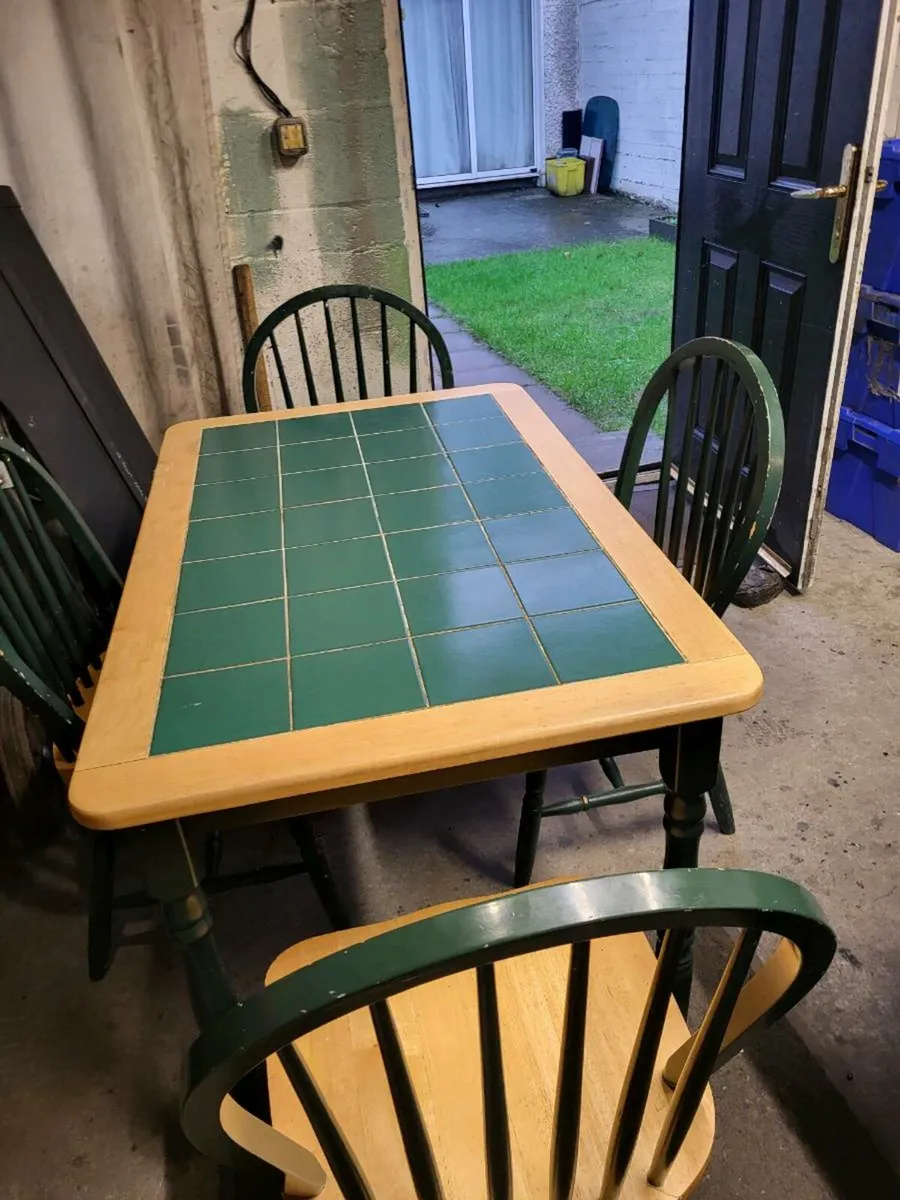 Small kitchen table with 4 chairs - Image 2