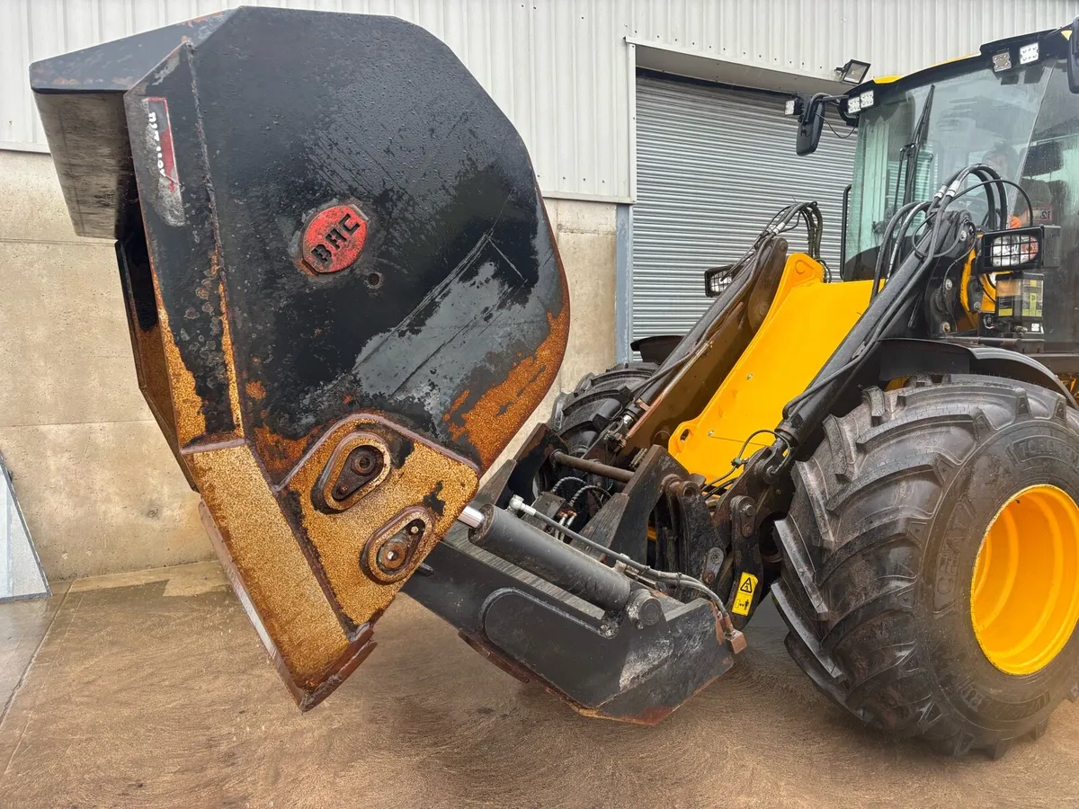 JCB 419S Loading Shove - Image 3