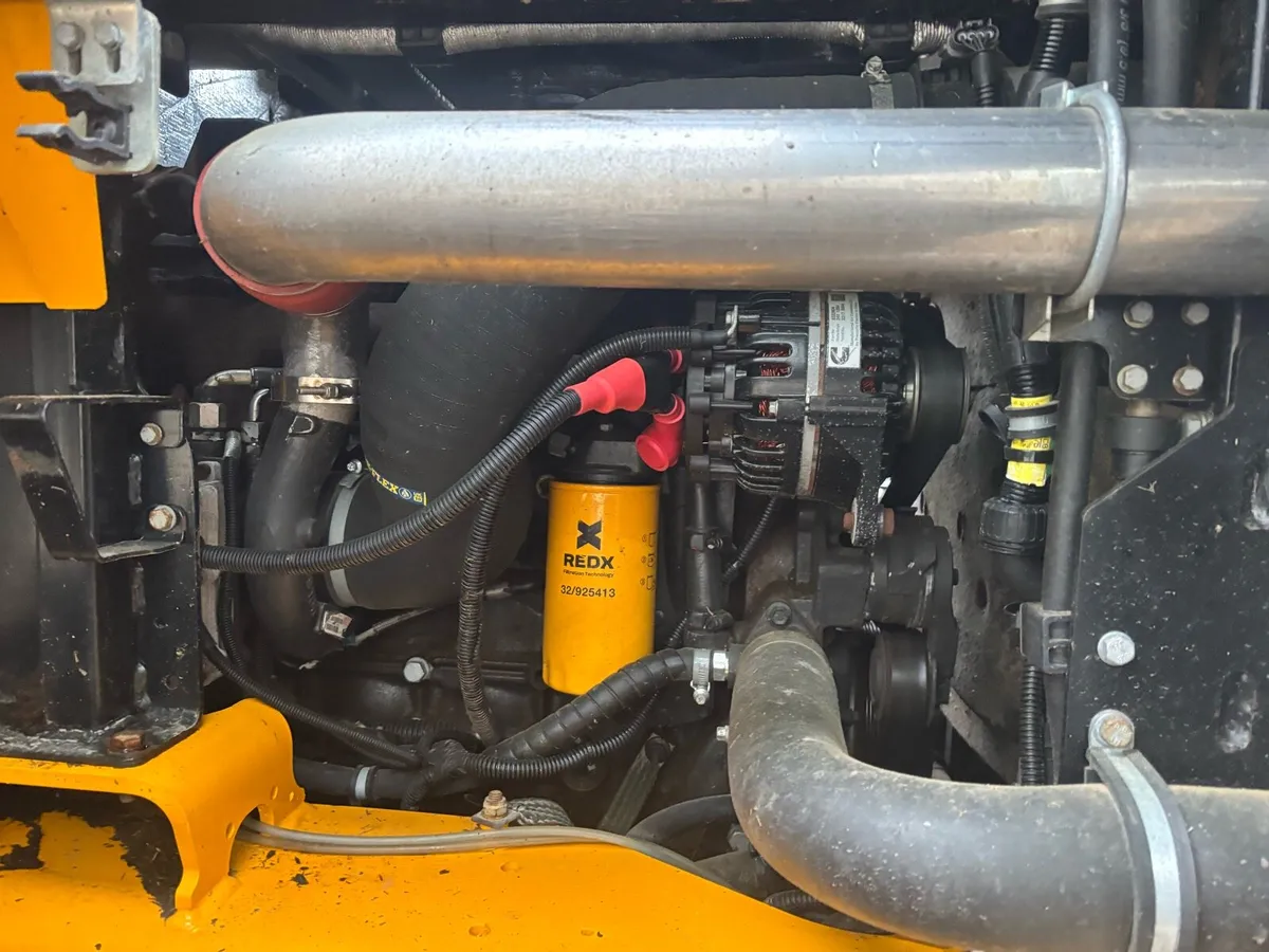 JCB 419S Loading Shove - Image 4