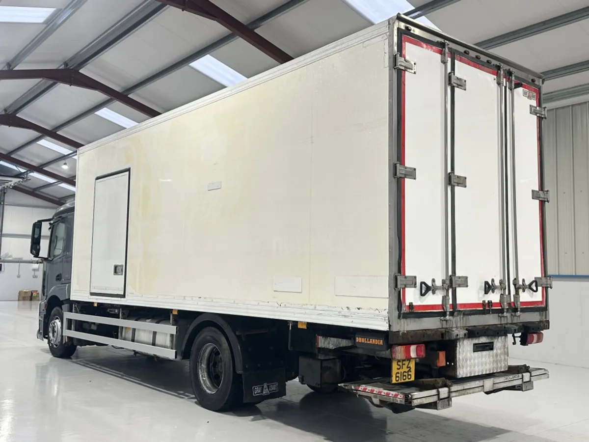 2014 MERCEDES-BENZ ANTOS 1827 FRIDGE TRUCK - Image 4