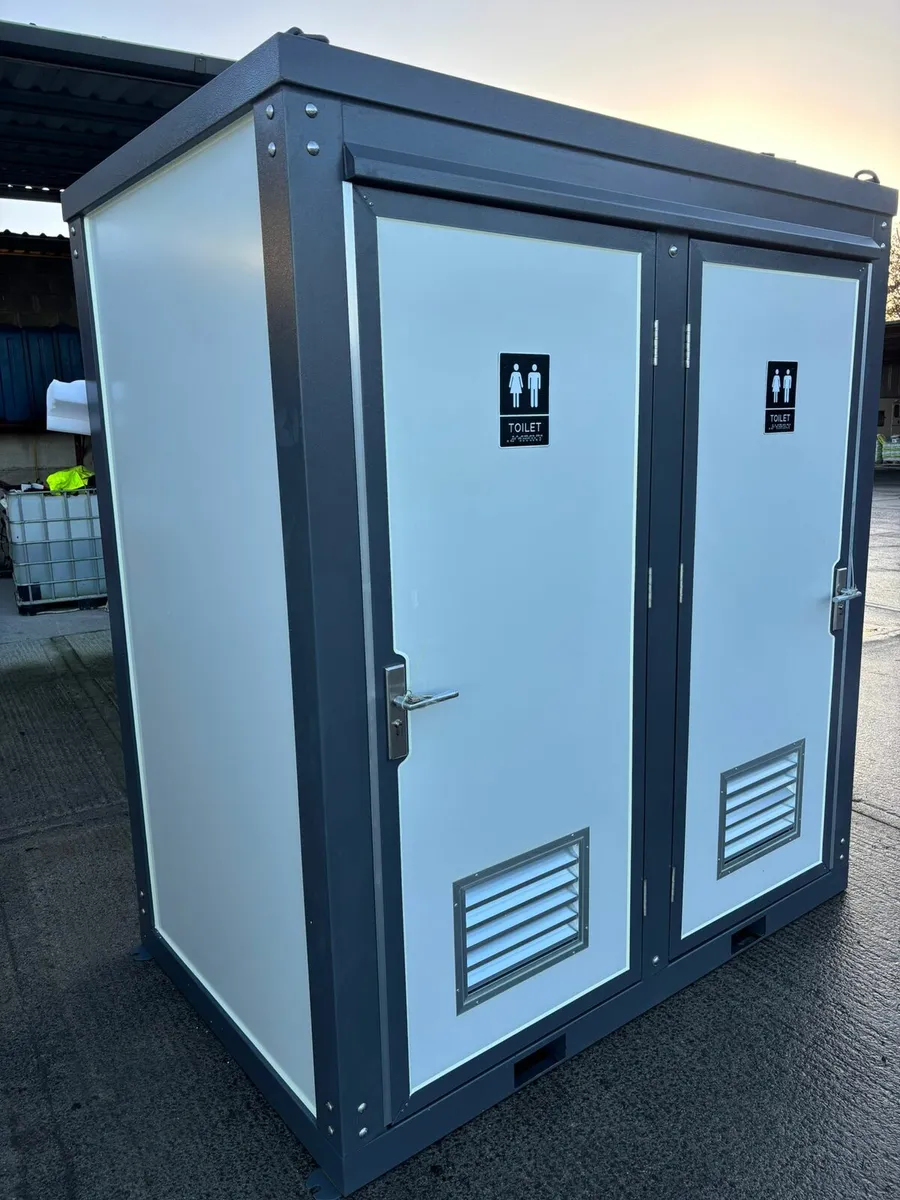 Double toilet blocks - Image 2