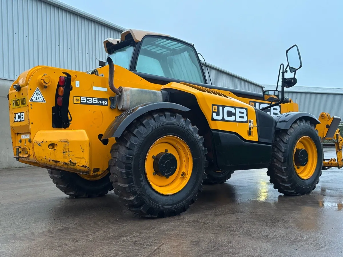 Jcb 355-140 Telehandler - Image 1