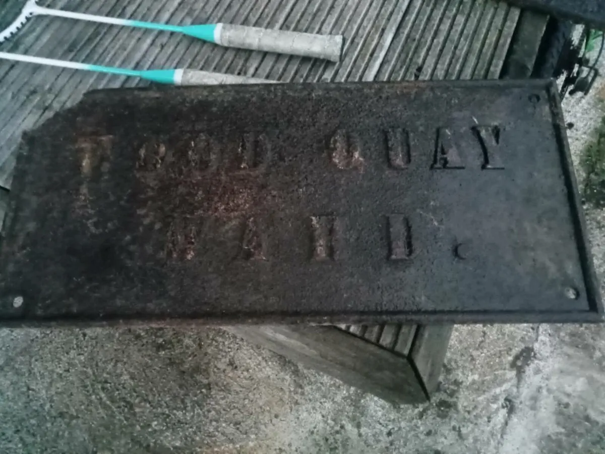 Two old cast iron signs - Image 2