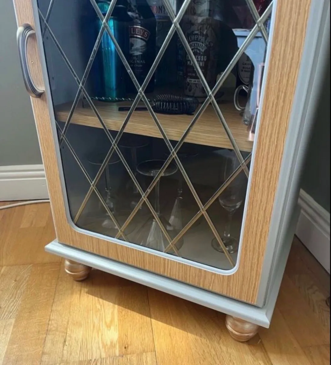 Entertainment cabinet (drinks/vinyl) - Image 4