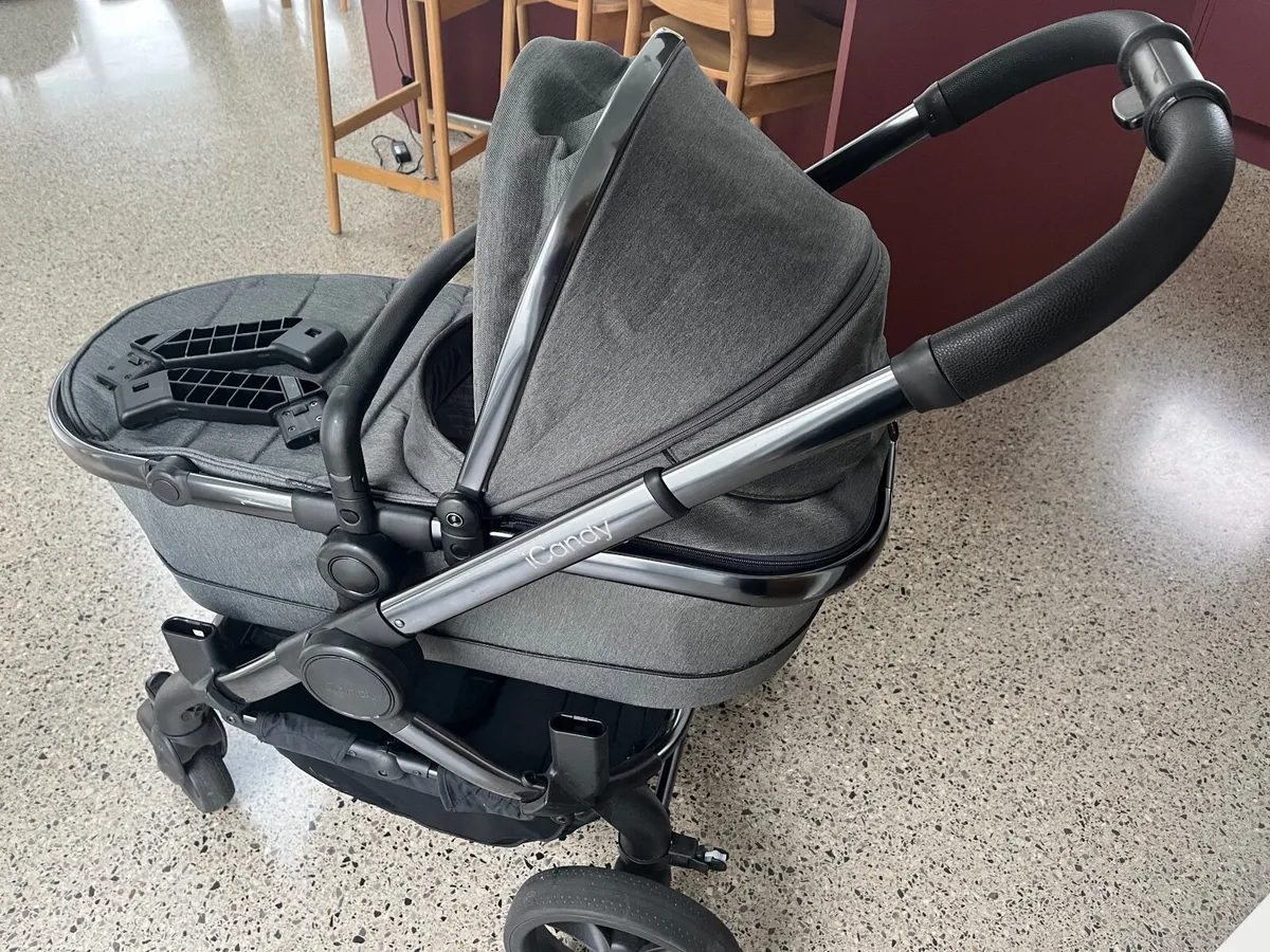 iCandy Twin Buggy—bought new in 2022 - Image 2