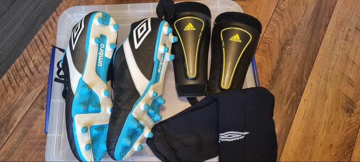 Umbro soccer boots (size 11 ) shin guards  + socks - Image 3