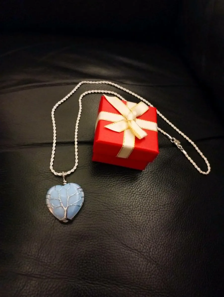 Chain with pendant - Image 3