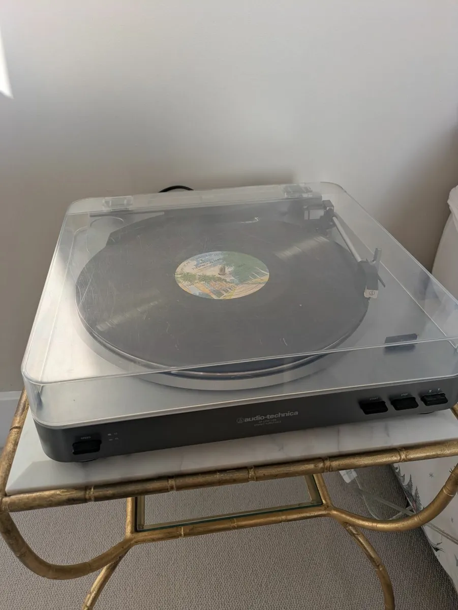 Audio technica record player