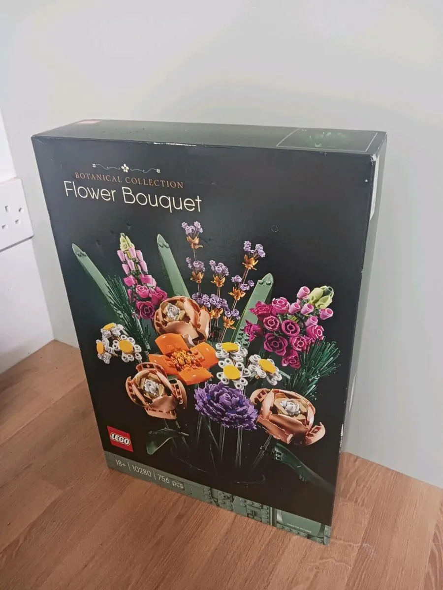 Lego Flower Bouquet - Image 2