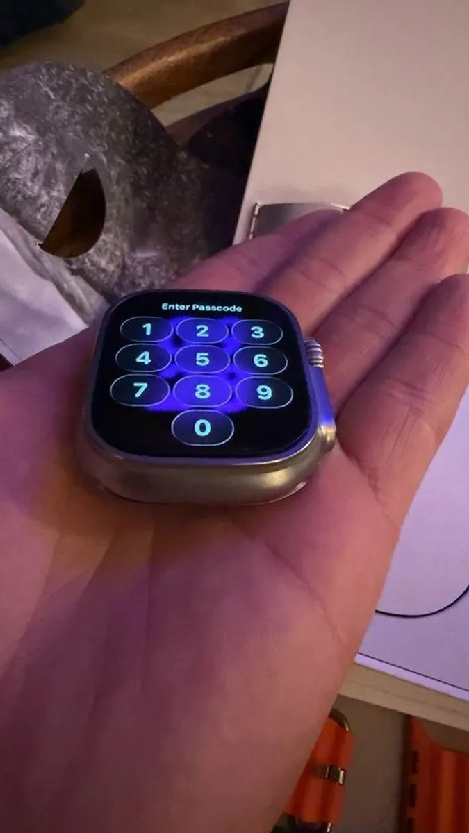 Apple Watch Ultra S1 Cellular 49MM - Image 4