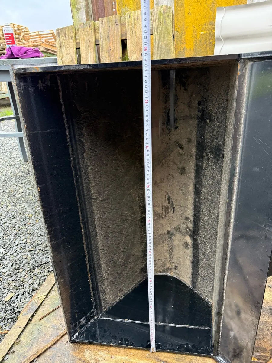 45mm pin 5T digger bucket new - Image 3