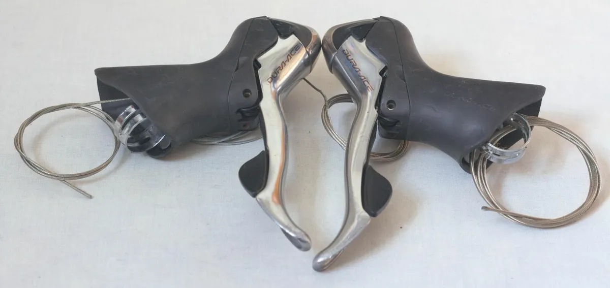 Shimano Dura-Ace Shifters (ST-7800) | 2x10 Speed - Image 1