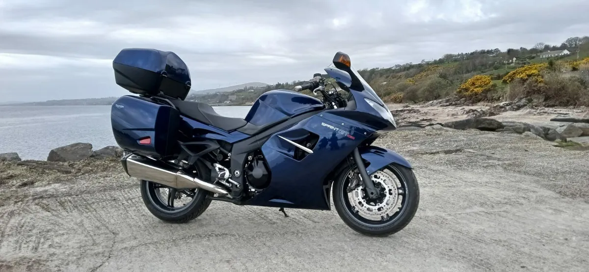 2011 TRIUMPH SPRINT GT £2750 STERLING - Image 1