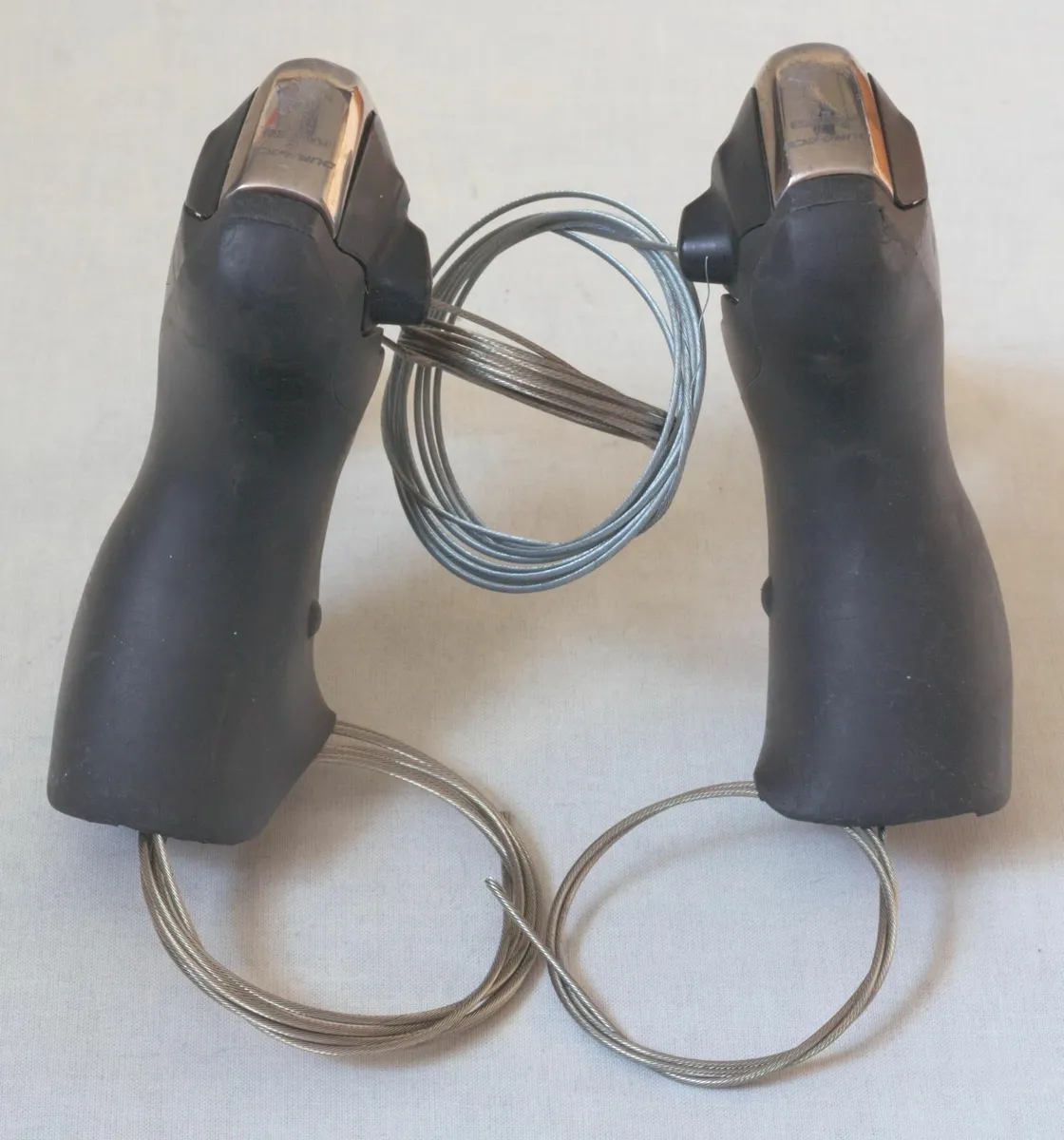 Shimano Dura-Ace Shifters (ST-7800) | 2x10 Speed - Image 2