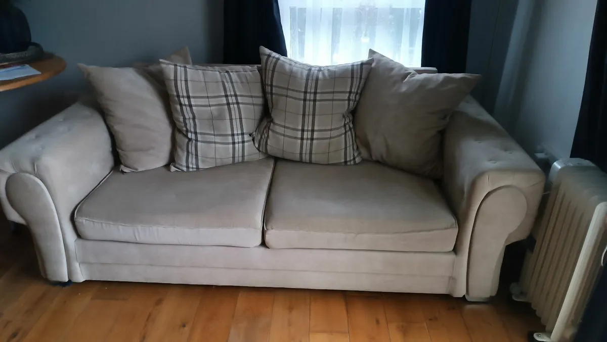 3 and 2 seater couches - Image 1